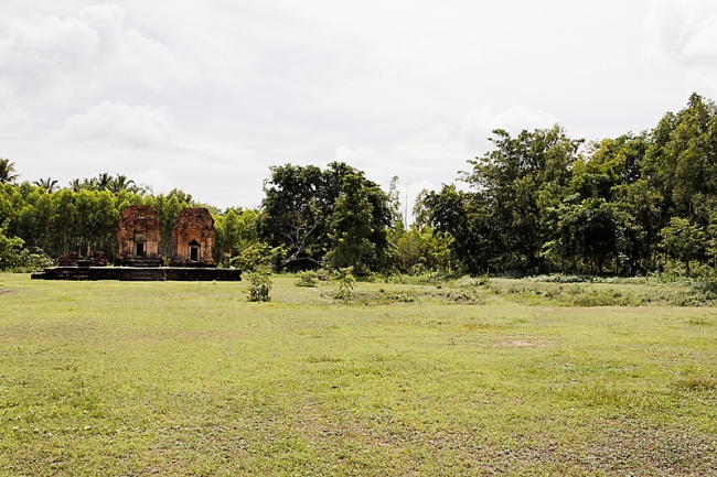 32-Prasat Ban Phlai-004